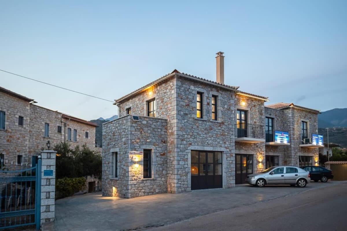 Mani Stone Built Home A Breath Away To The Sea Stoúpa Exterior foto